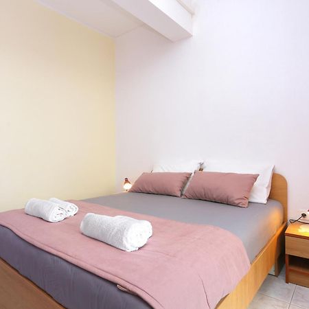 Apartments And Rooms With Parking Space Marina, Trogir - 5953 Ngoại thất bức ảnh