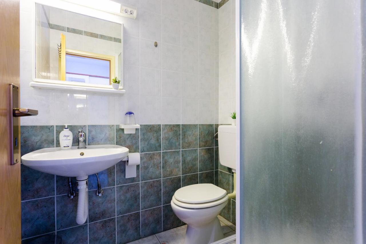 Apartments And Rooms With Parking Space Marina, Trogir - 5953 Ngoại thất bức ảnh