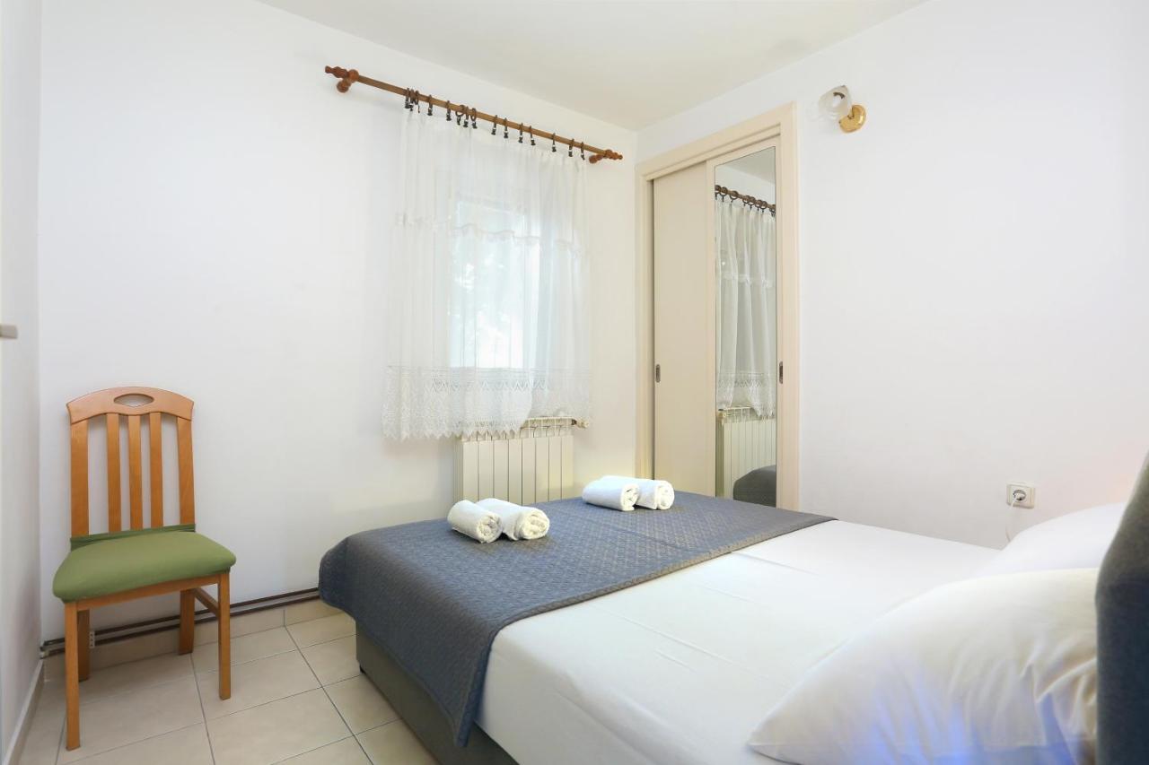 Apartments And Rooms With Parking Space Marina, Trogir - 5953 Ngoại thất bức ảnh