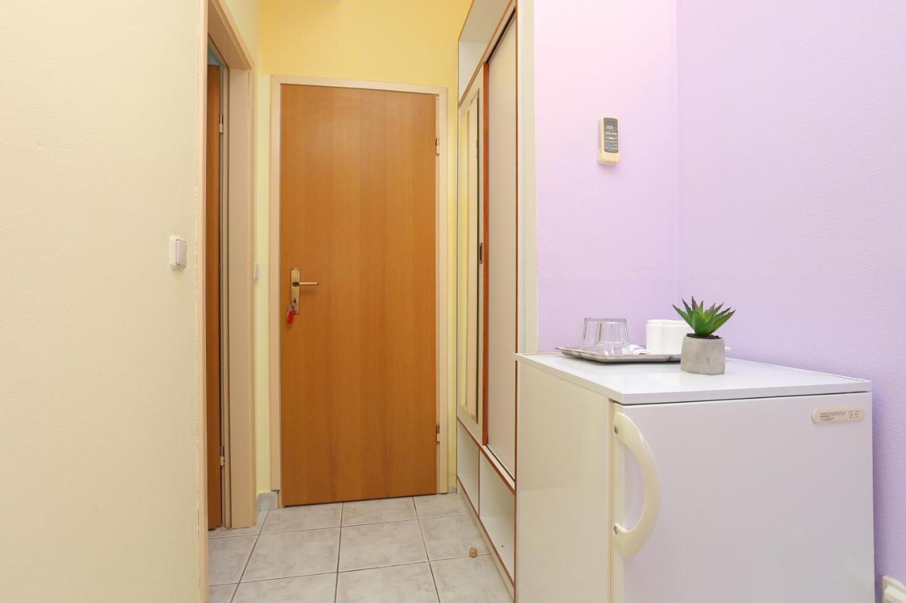 Apartments And Rooms With Parking Space Marina, Trogir - 5953 Ngoại thất bức ảnh